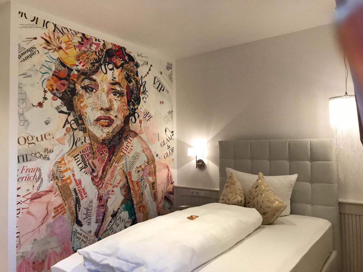 בורגהאוזן Gartenhotel Salzach מראה חיצוני תמונה