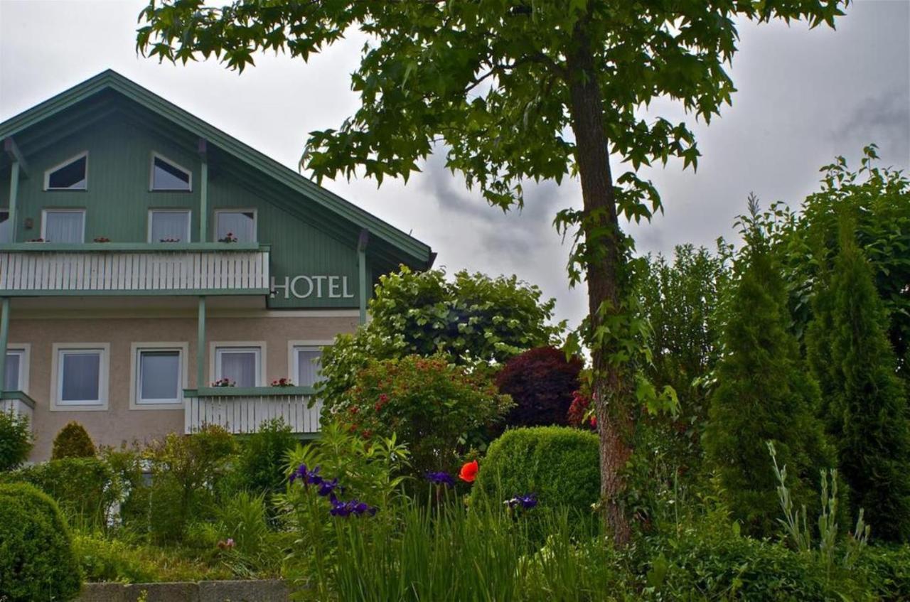 בורגהאוזן Gartenhotel Salzach מראה חיצוני תמונה