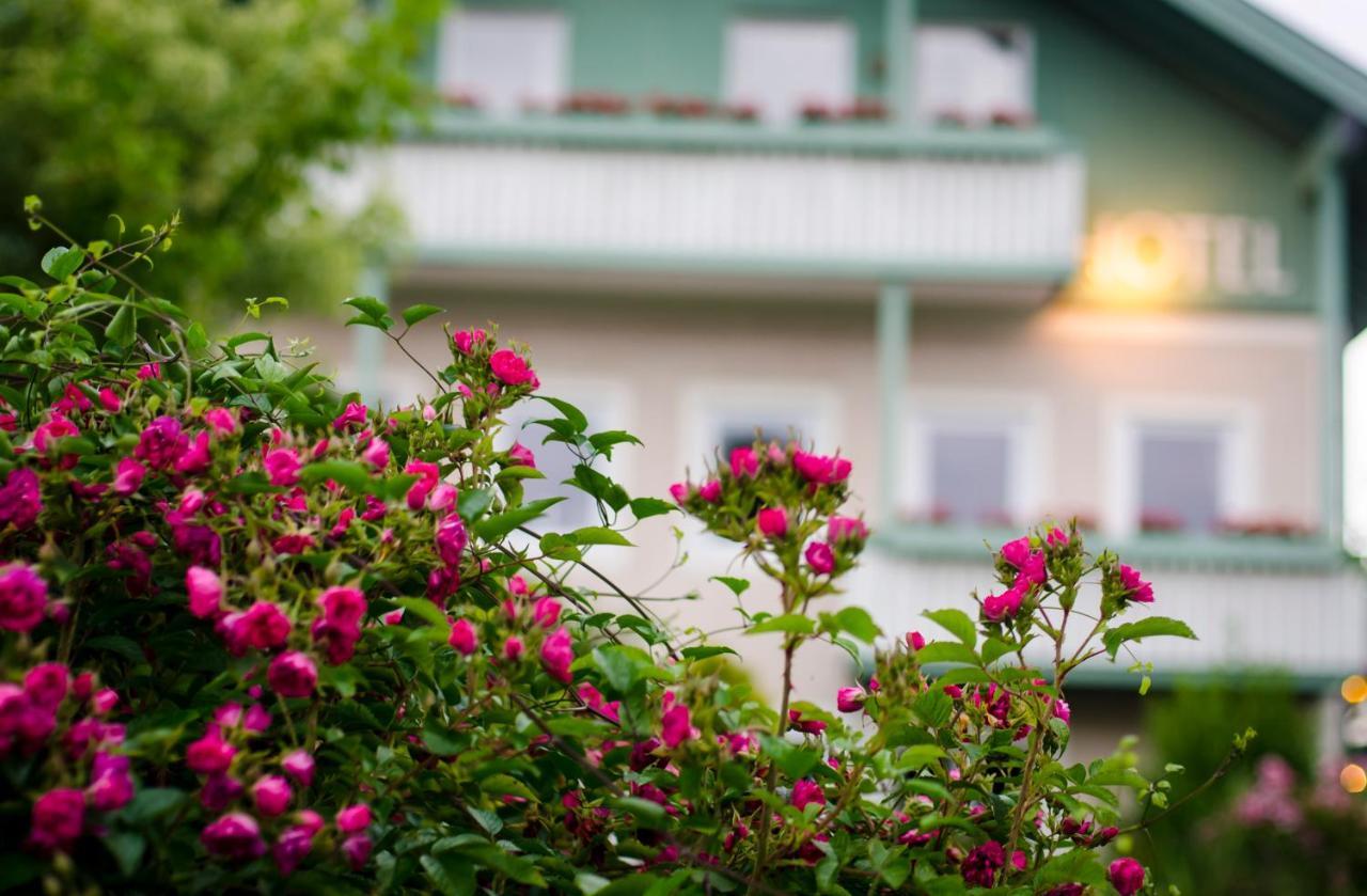 בורגהאוזן Gartenhotel Salzach מראה חיצוני תמונה
