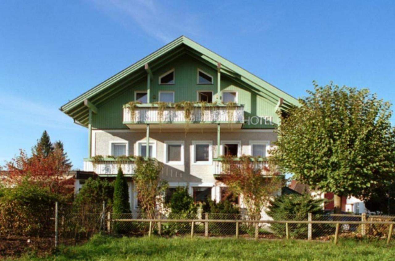 בורגהאוזן Gartenhotel Salzach מראה חיצוני תמונה